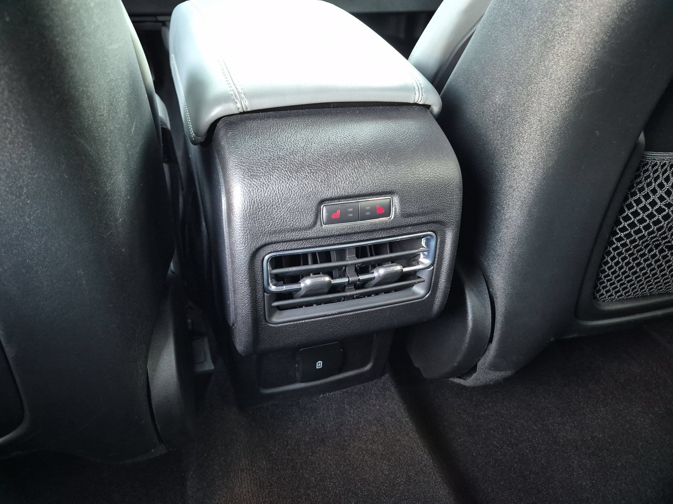Used 2021 Lincoln Corsair AWD w/ Premium Package image 21