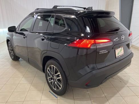 Used 2026 Toyota Corolla Cross XLE w/ Convenience Package image 3