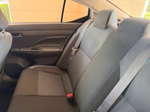 Used 2025 Nissan Versa SV FWD image 34