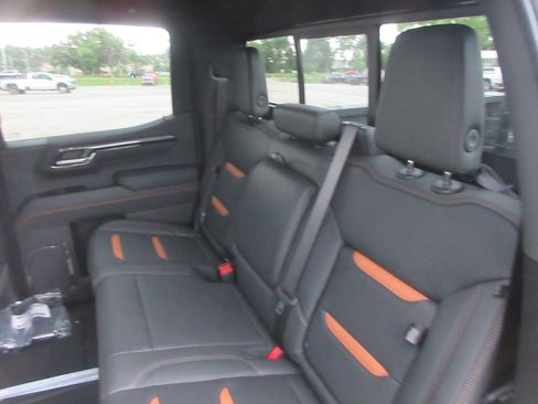 New 2026 GMC Sierra 1500 AT4 w/ AT4 Premium Package AWD/4WD image 13