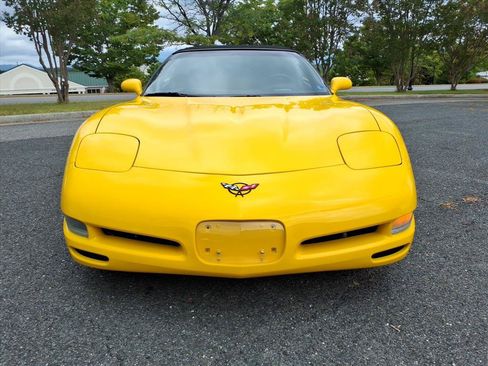 Used 2002 Chevrolet Corvette Convertible w/ Preferred Equipment Group2 RWD image 8