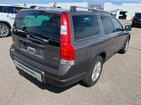 Used 2006 Volvo XC70 AWD/4WD image 3