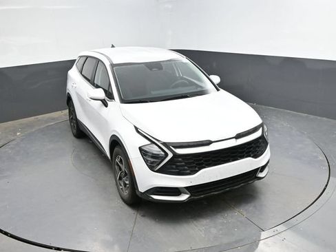 Used 2025 Kia Sportage LX FWD image 35
