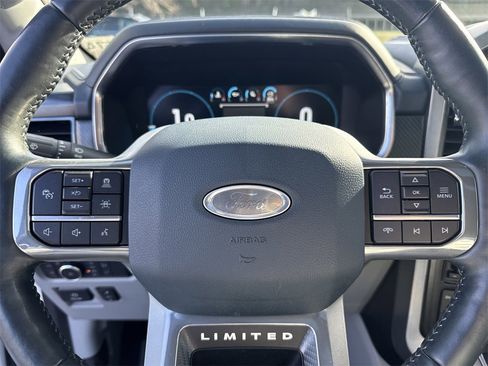 Used 2022 Ford F150 Limited image 24