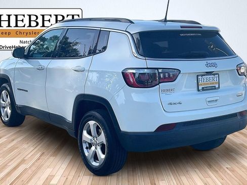 Used 2018 Jeep Compass Latitude w/ Popular Equipment Group AWD/4WD image 10