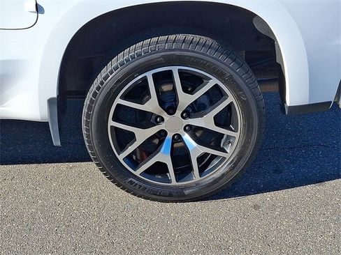 Used 2020 Chevrolet Silverado 1500 LTZ w/ LTZ Premium Package image 30