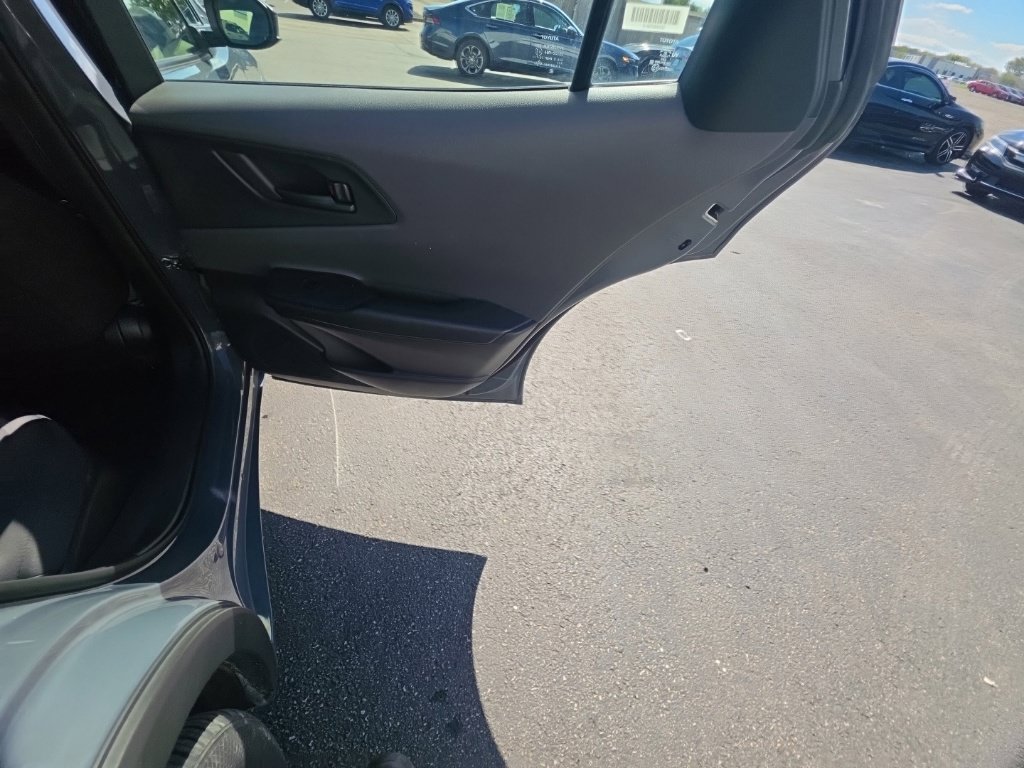 Used 2025 Toyota Prius LE FWD image 28
