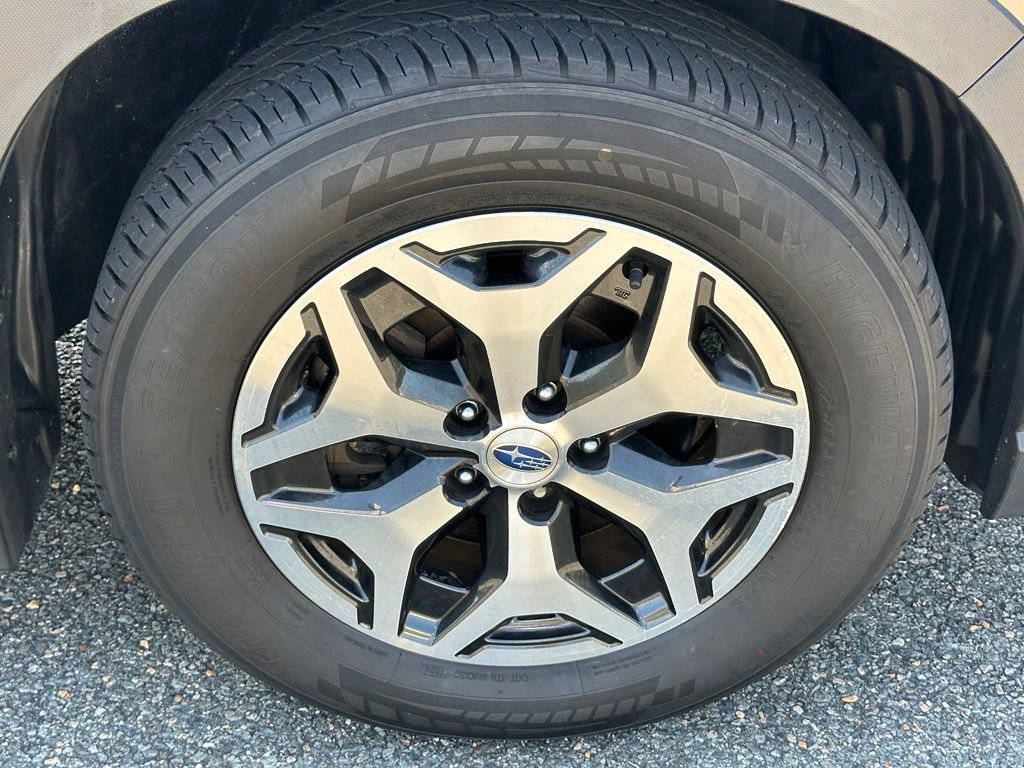 Used 2019 Subaru Forester Premium w/ All-Weather Package AWD/4WD image 33
