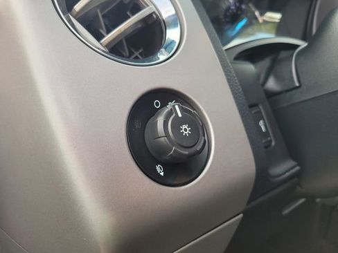 Used 2017 Ford Expedition Limited image 17