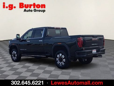 New 2026 GMC Sierra 2500 Denali w/ Denali Reserve Package AWD/4WD image 3