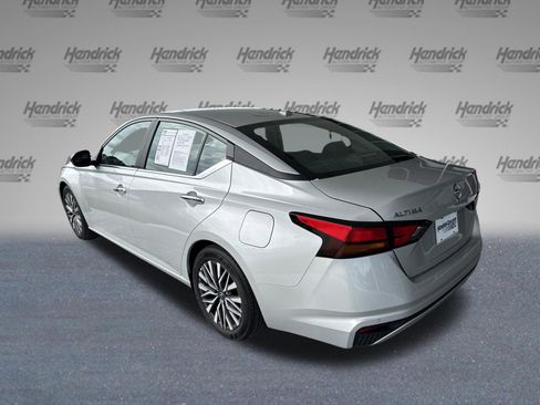 Used 2025 Nissan Altima 2.5 SV FWD image 7