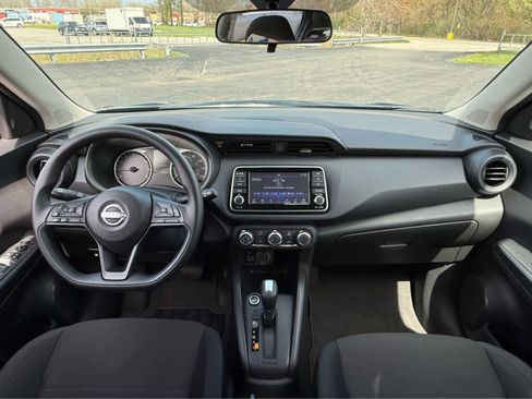 Used 2025 Nissan Kicks Play S image 15