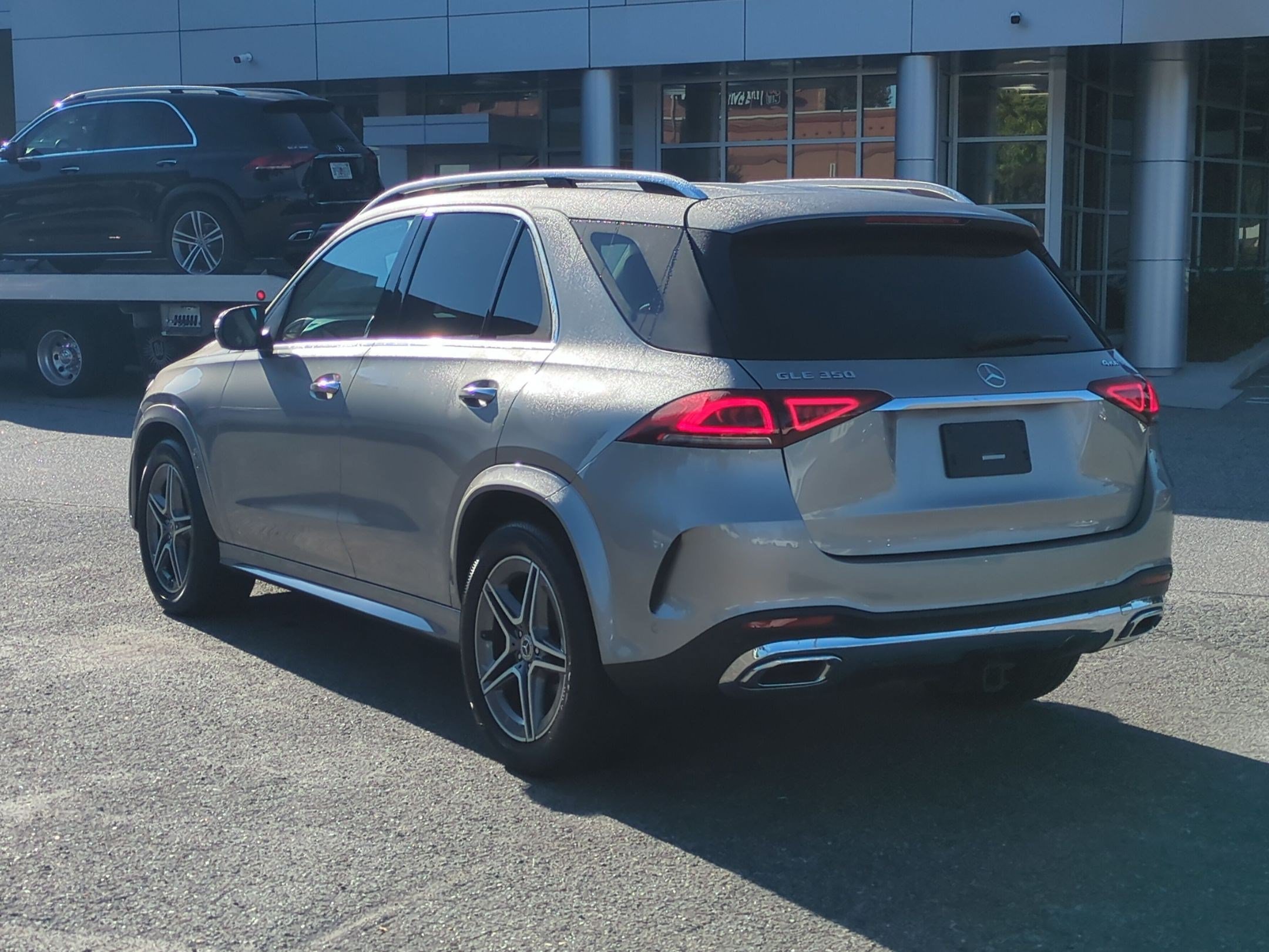 Used 2020 Mercedes-Benz GLE 350 4MATIC image 5