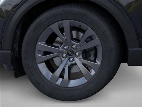 New 2026 Ford Explorer Active w/ Active Comfort Package AWD/4WD image 2