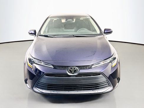 Used 2024 Toyota Corolla LE FWD image 2