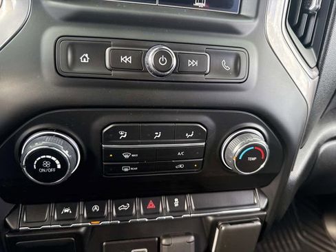 Used 2022 Chevrolet Silverado 1500 Custom image 34