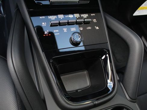 New 2026 Porsche Cayenne S AWD/4WD image 16