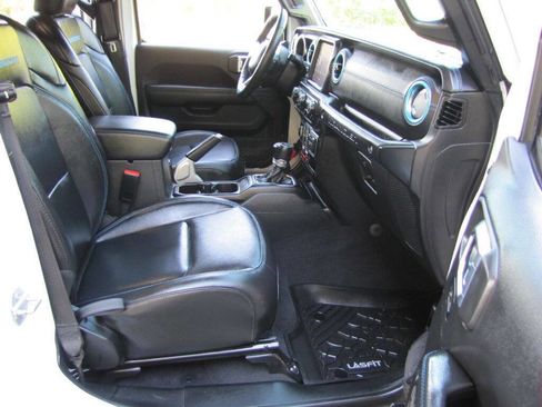 Used 2023 Jeep Wrangler Unlimited Rubicon 4xe w/ Cold Weather Group image 21