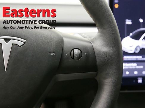 Used 2021 Tesla Model 3 Long Range image 16