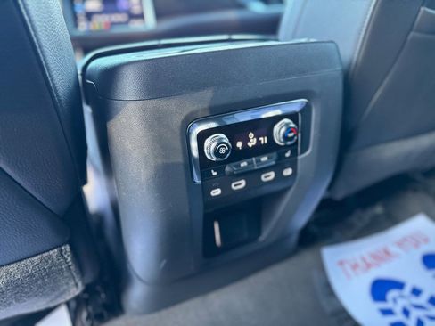 Used 2021 GMC Yukon Denali w/ Denali Premium Package image 20