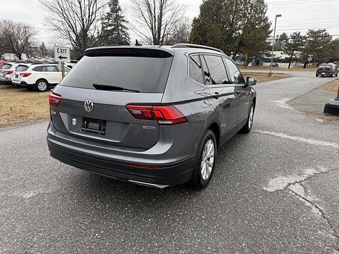 Used 2019 Volkswagen Tiguan SE w/ Panoramic Sunroof Package image 5