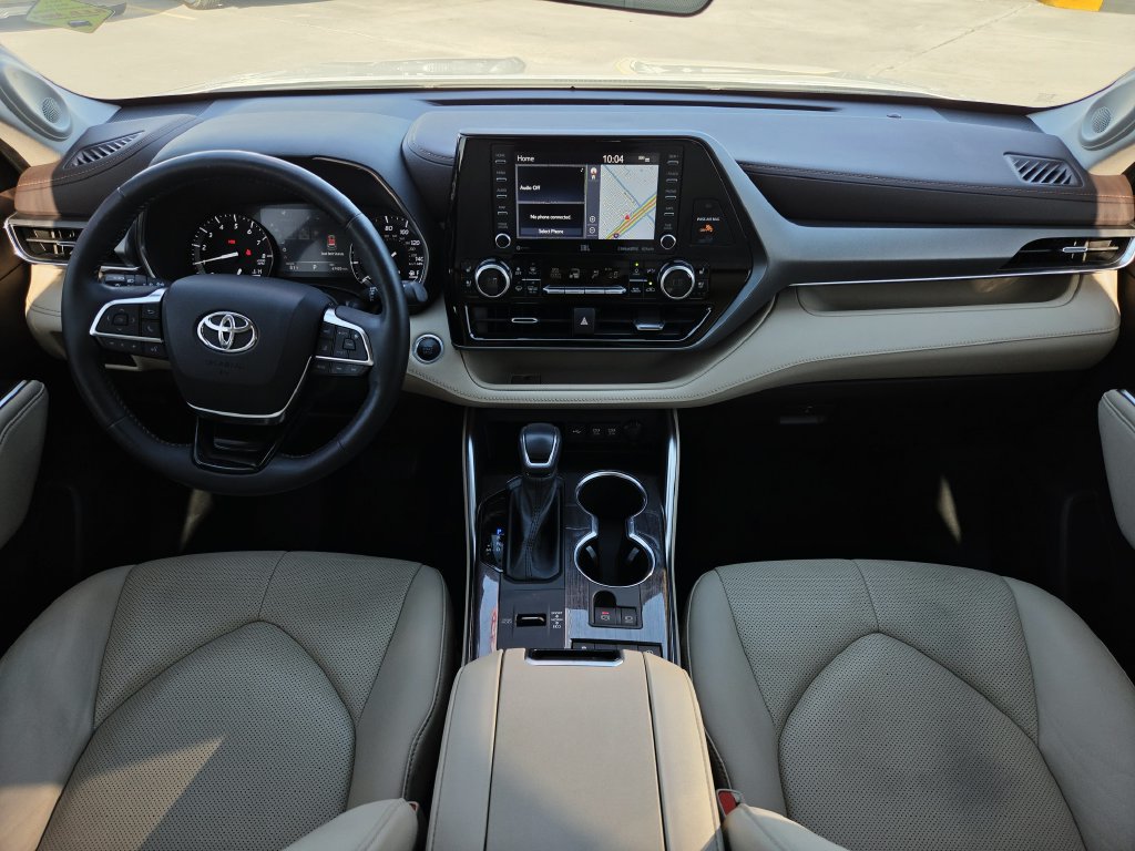 Used 2021 Toyota Highlander Limited FWD image 9