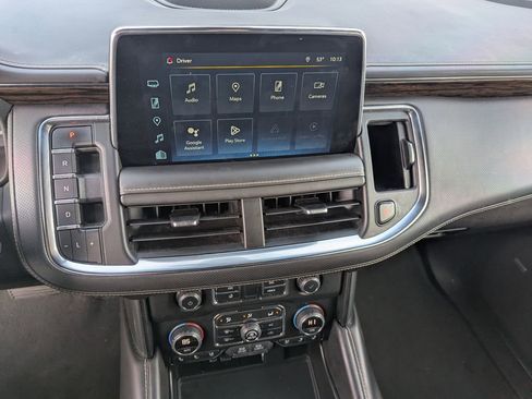 Used 2022 Chevrolet Suburban Premier AWD/4WD image 14