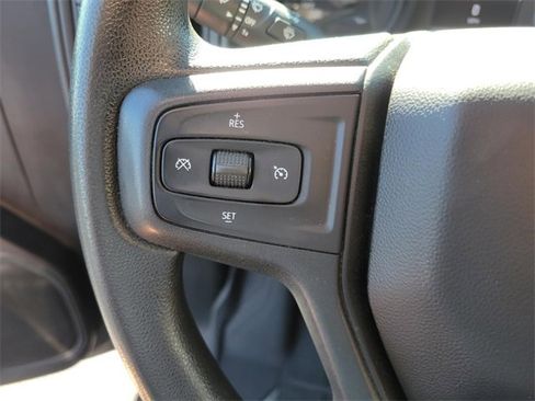 Used 2022 Chevrolet Silverado 1500 Custom image 25