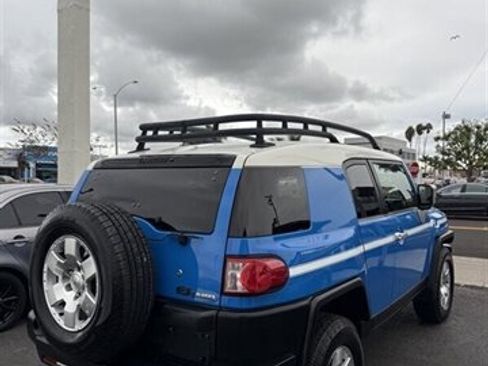 Used 2007 Toyota FJ Cruiser 4WD image 4