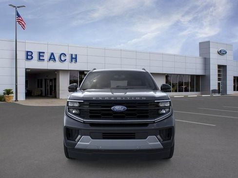 New 2026 Ford Expedition Max Platinum AWD/4WD image 7