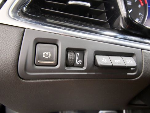 Used 2023 Cadillac XT6 Sport image 19