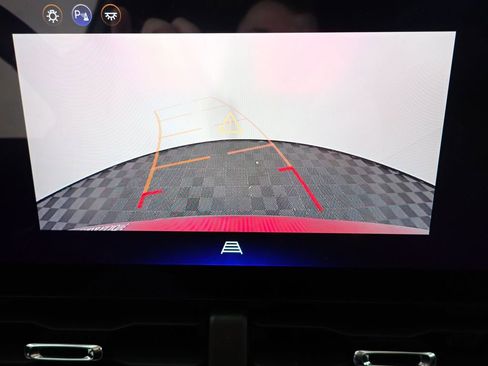 Used 2026 Chevrolet Equinox LT image 6