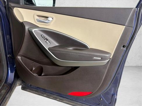 Used 2017 Hyundai Santa Fe SE w/ SE Premium Package 02 FWD image 14