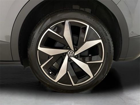 Used 2023 Volkswagen ID.4 Pro S image 23