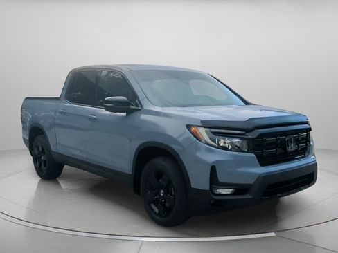 Used 2024 Honda Ridgeline Black Edition image 2