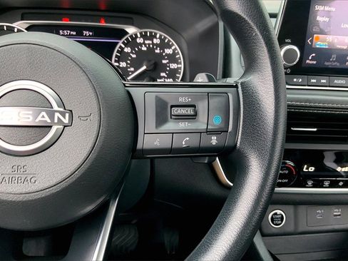 Certified 2023 Nissan Rogue SV image 22