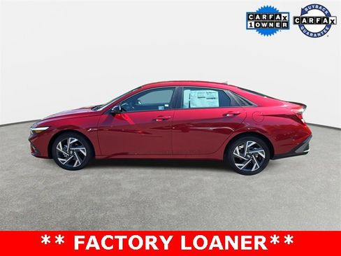 Used 2025 Hyundai Elantra Sport image 8