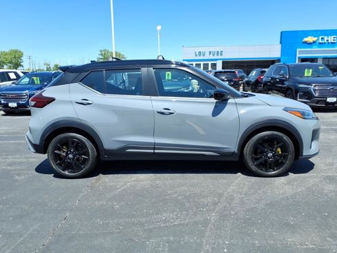 Used 2023 Nissan Kicks SR FWD image 30