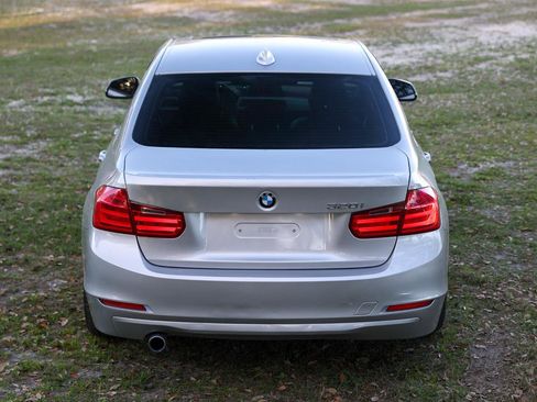 Used 2013 BMW 320i 4DR SEDAN image 9