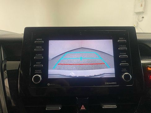 Used 2021 Toyota Camry SE image 28