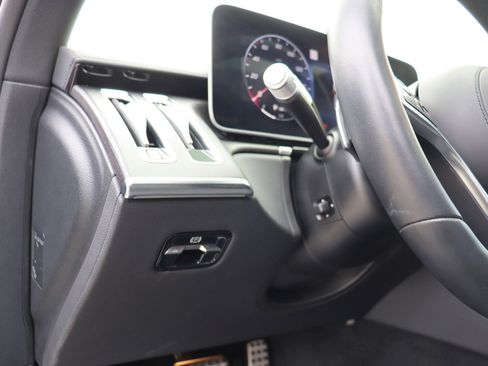 Used 2023 Mercedes-Benz S 500 4MATIC image 29