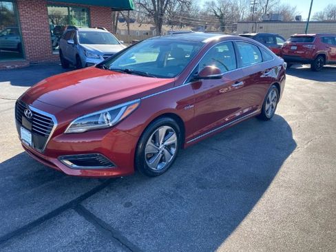 Used 2017 Hyundai Sonata Limited w/ Ultimate Package 02 image 1