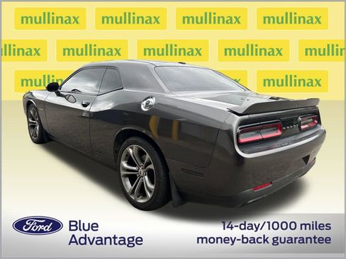 Used 2020 Dodge Challenger R/T RWD image 3