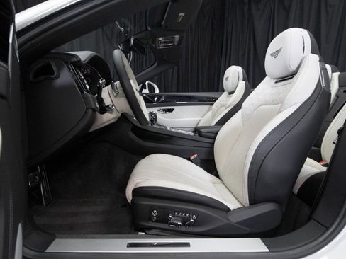 Used 2020 Bentley Continental GT V8 First Edition image 20