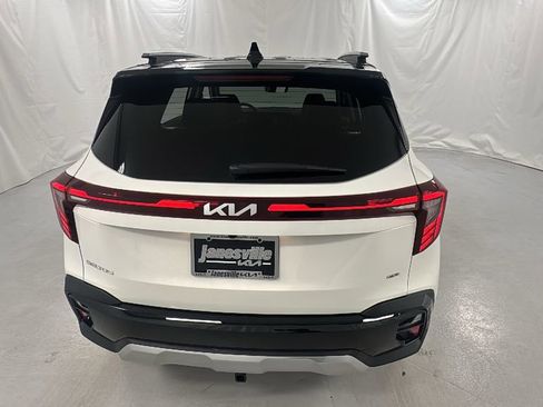 New 2026 Kia Seltos S AWD/4WD image 4