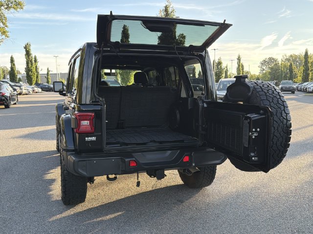 Used 2022 Jeep Wrangler Unlimited Sahara w/ Cold Weather Group AWD/4WD image 14