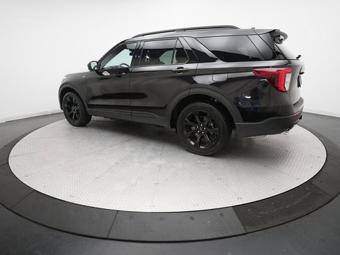 Used 2023 Ford Explorer ST-Line w/ Class IV Trailer Tow Package image 12