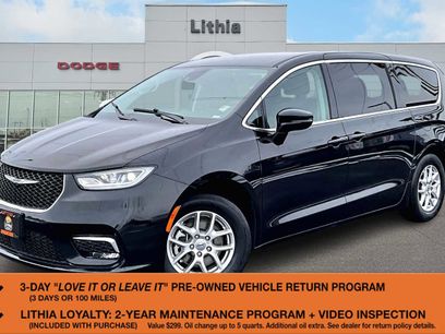 Used 2024 Chrysler Pacifica Touring-L