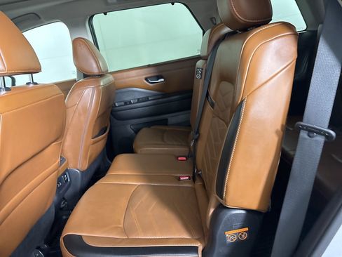 Used 2023 Nissan Pathfinder Platinum w/ Cargo Package image 24