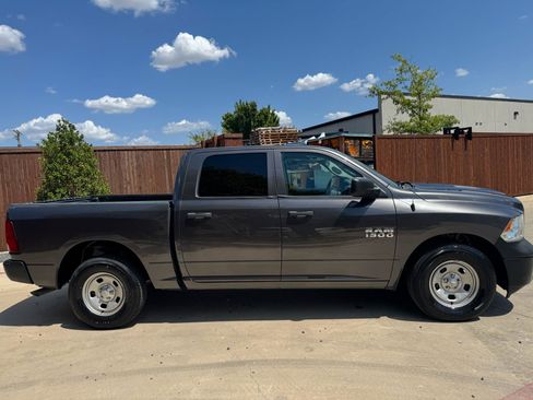 Used 2017 RAM 1500 Tradesman w/ Popular Equipment Group RWD image 2